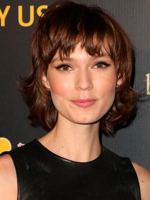 Тильда Кобэм-Херви в роли Люси